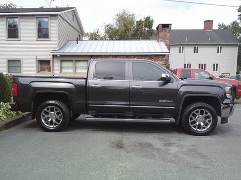 Used 2014 GMC Sierra 1500 SLT w/ Driver Alert Package AWD/4WD image 3