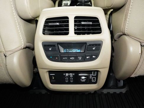 Used 2020 Honda Pilot Touring image 24