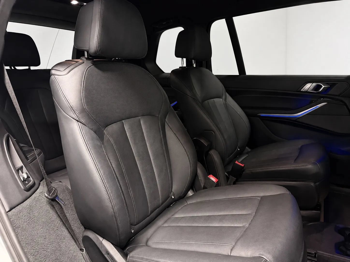 Used 2022 BMW X7 M50i AWD/4WD image 23