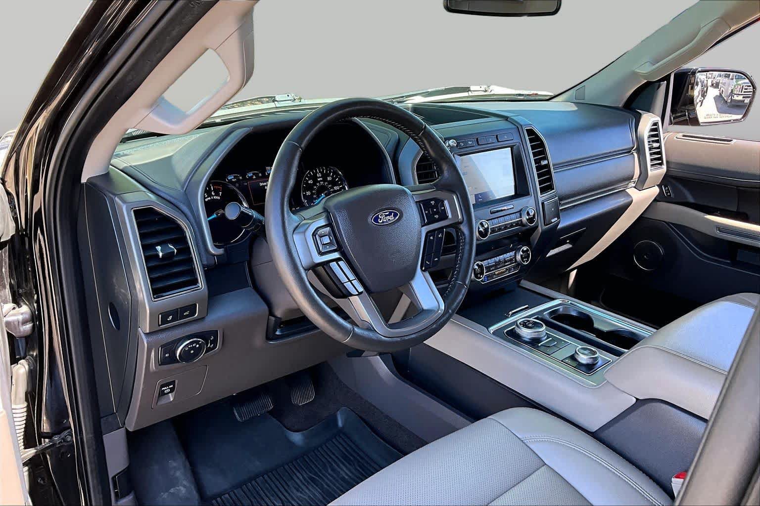 Used 2021 Ford Expedition XLT AWD/4WD image 17