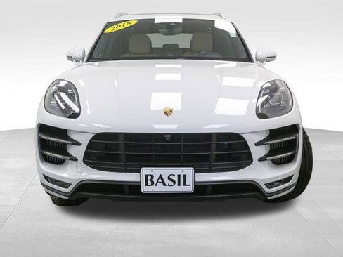 Used 2018 Porsche Macan Turbo image 3