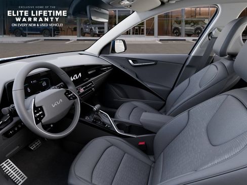 New 2026 Kia Niro SX Touring FWD image 18