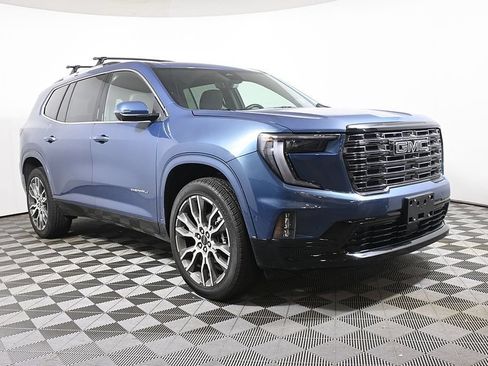 Used 2026 GMC Acadia Denali Ultimate w/ LPO, Floor Liner Package AWD/4WD image 9