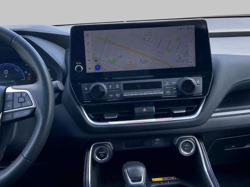 Used 2026 Toyota Grand Highlander XLE image 6