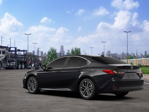 New 2026 Toyota Camry XLE FWD image 6