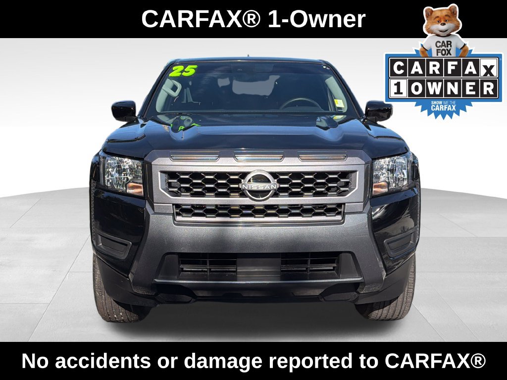 Used 2025 Nissan Frontier SV RWD image 2