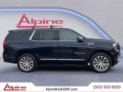 Used 2023 GMC Yukon Denali w/ Advanced Technology Package image 6