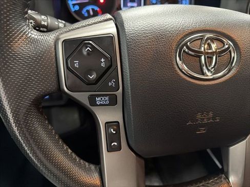 Used 2018 Toyota Tacoma Limited AWD/4WD image 17