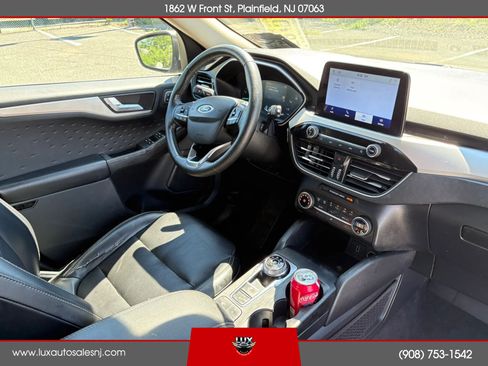 Used 2020 Ford Escape SEL FWD image 13
