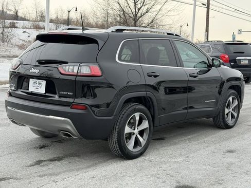Used 2019 Jeep Cherokee Limited image 13