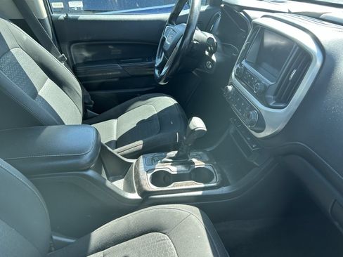 Used 2016 GMC Canyon SLE w/ SLE Convenience Package RWD image 9