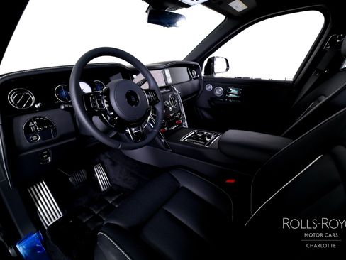 New 2026 Rolls-Royce Cullinan AWD/4WD image 4