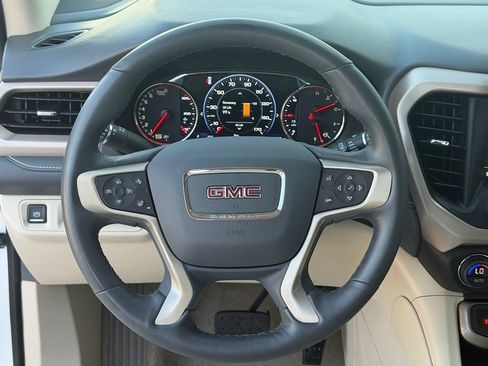 Used 2023 GMC Acadia Denali AWD/4WD image 17