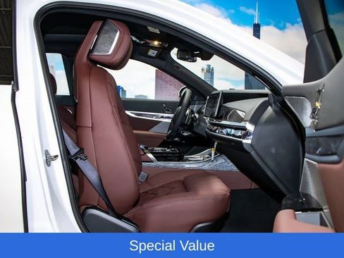 Used 2025 BMW 760i xDrive AWD/4WD image 22