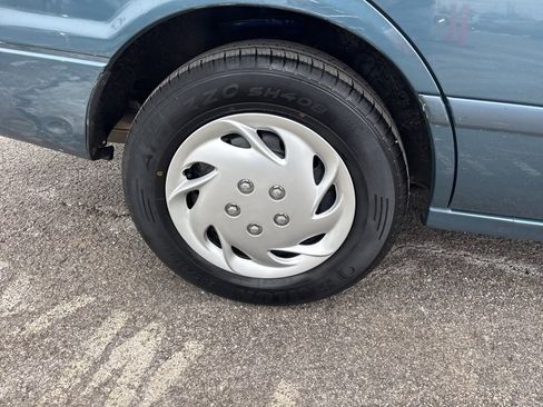 Used 2001 Toyota Camry CE image 11