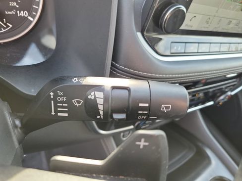 Used 2022 Nissan Rogue SL w/ SL Premium Package image 26