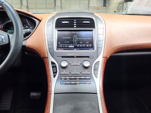 Used 2016 Lincoln MKX Black Label w/ Technology Package AWD/4WD image 18