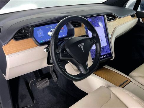 Used 2019 Tesla Model X 75D AWD/4WD image 14