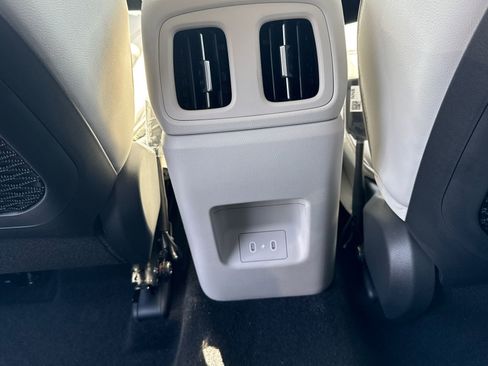 New 2026 Hyundai Tucson Limited FWD image 25