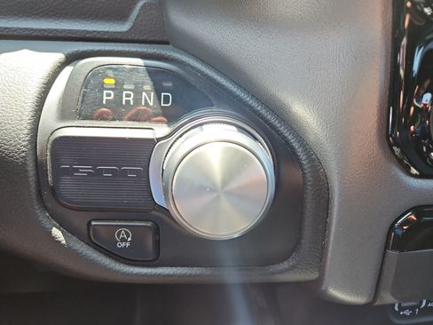 Used 2024 RAM 1500 Laramie RWD image 27