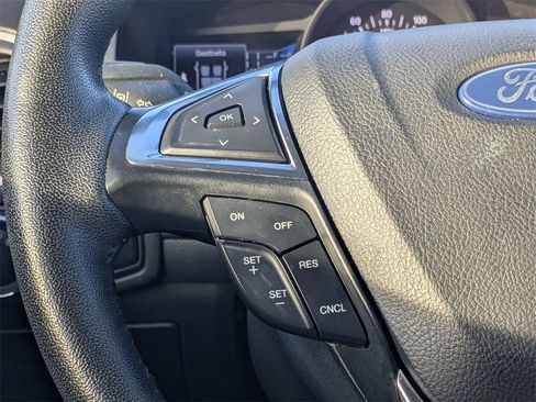 Used 2024 Ford Edge SEL image 24