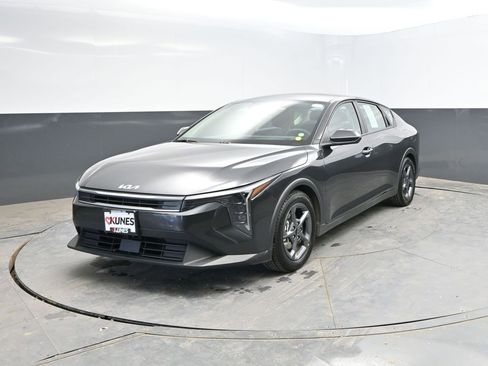 Used 2025 Kia K4 FWD image 4