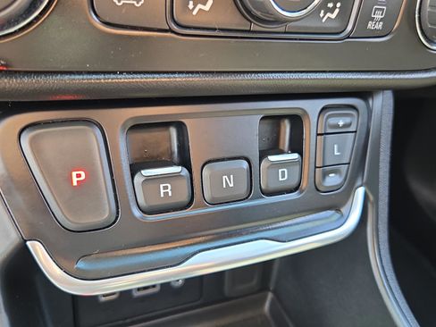 Used 2021 GMC Terrain SLE w/ Driver Convenience Package FWD image 21