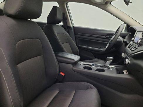 Used 2024 Nissan Altima 2.5 S FWD image 21