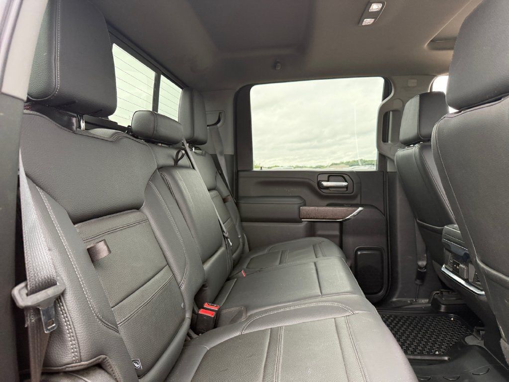 Used 2022 GMC Sierra 2500 Denali w/ Denali Black Diamond Edition AWD/4WD image 39