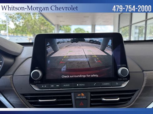 Used 2024 Nissan Altima 2.5 SV FWD image 23