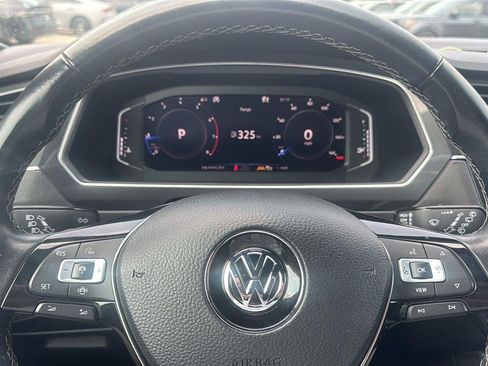 Used 2020 Volkswagen Tiguan SEL Premium R-Line AWD/4WD image 31