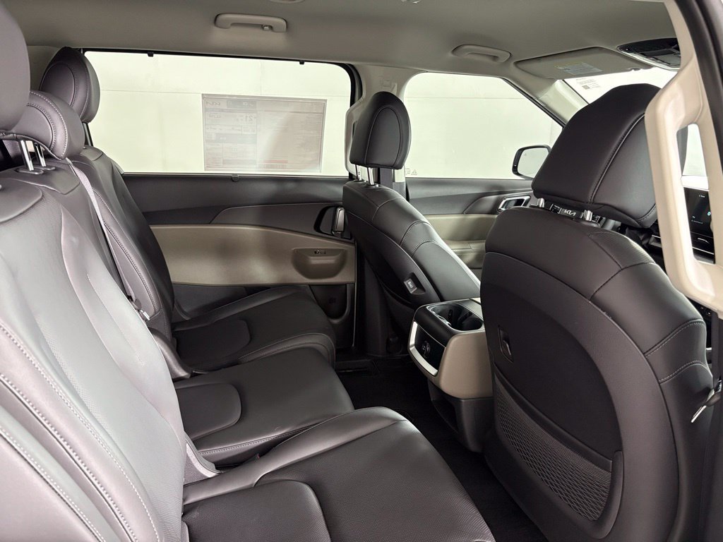 New 2026 Kia Carnival EX FWD image 46