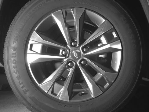 Used 2025 Chevrolet Equinox LT FWD image 15