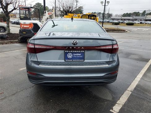 Certified 2025 Volkswagen Jetta Sport image 5