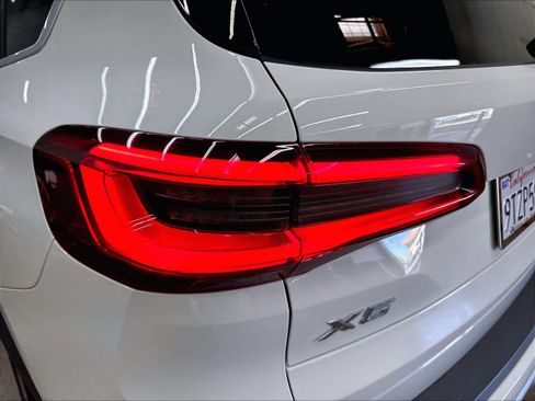 Used 2020 BMW X5 xDrive40i w/ Convenience Package AWD/4WD image 31