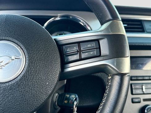 Used 2013 Ford Mustang GT Premium w/ Security Pkg RWD image 33