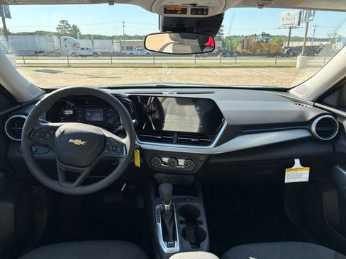 New 2026 Chevrolet Trax LS w/ Driver Confidence Package FWD image 13