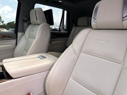 Used 2024 Cadillac Escalade Sport Platinum RWD image 23