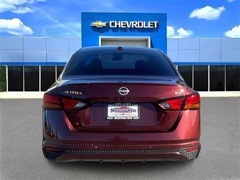 Used 2023 Nissan Altima 2.5 SV image 4