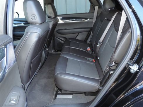 Certified 2025 Cadillac XT5 Premium Luxury image 12