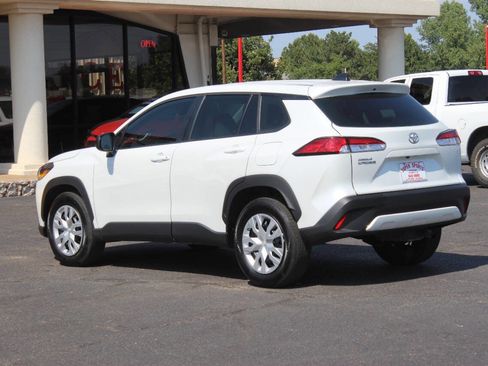 Used 2023 Toyota Corolla Cross L image 6