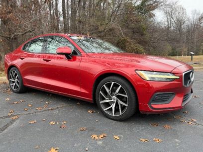 Used 2019 Volvo S60 T5 Momentum w/ Premium Package