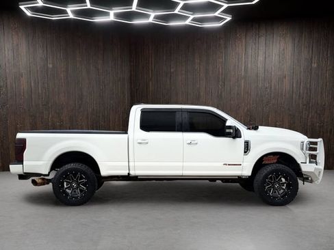 Used 2020 Ford F250 Platinum w/ FX4 Off-Road Package AWD/4WD image 2