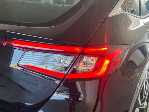 Certified 2023 Honda Civic EX-L image 8