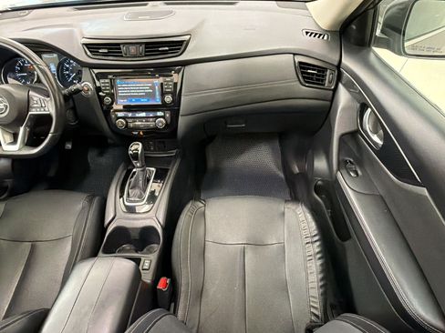 Used 2017 Nissan Rogue SL w/ SL Premium Package FWD image 30