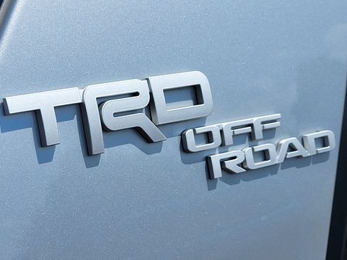 Certified 2024 Toyota 4Runner TRD Off-Road Premium AWD/4WD image 9