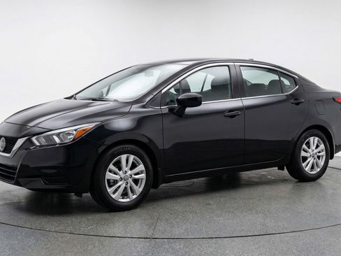 Used 2025 Nissan Versa SV FWD image 3