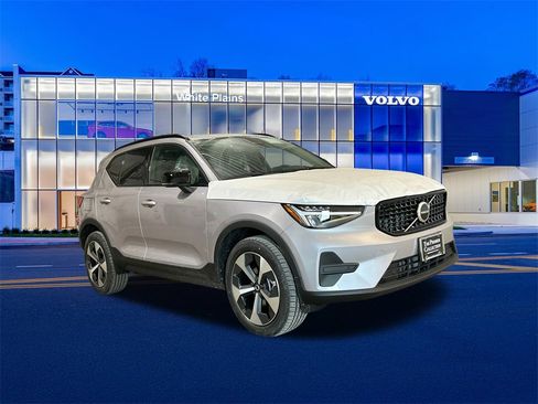 New 2026 Volvo XC40 B5 Core w/ Protection Package Premier image 1