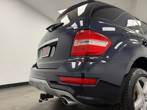 Used 2010 Mercedes-Benz ML 550 4MATIC image 17