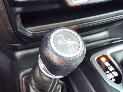 Used 2024 Jeep Wrangler Unlimited Sport AWD/4WD image 22